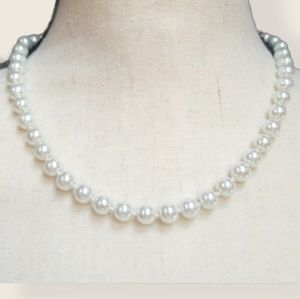 Vintage Mid Century White Faux Pearl Necklace Adjustable